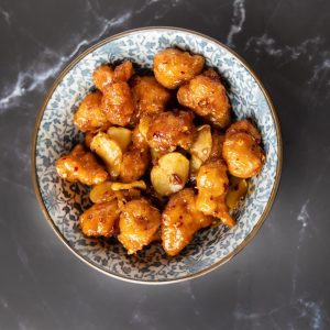 breaded chicken with tangy garlic brown sauce