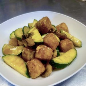 fried tofu, fresh button mushroom, zucchini